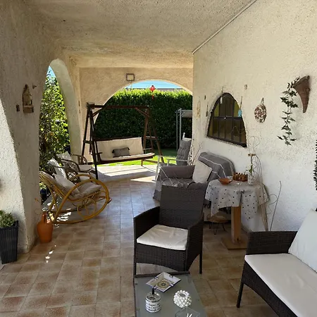 Lucia Villa